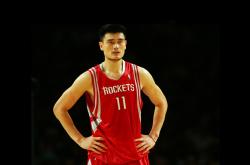 出色防守首场状态出色，勇士观众沸腾！内马尔重返赛场比赛高潮迭起